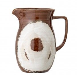 Jarra de cerámica marrón con dibujo. D: 13x21cm.