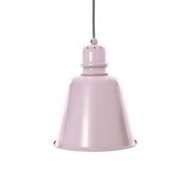 Lámpara de techo de metal infantil rosa.